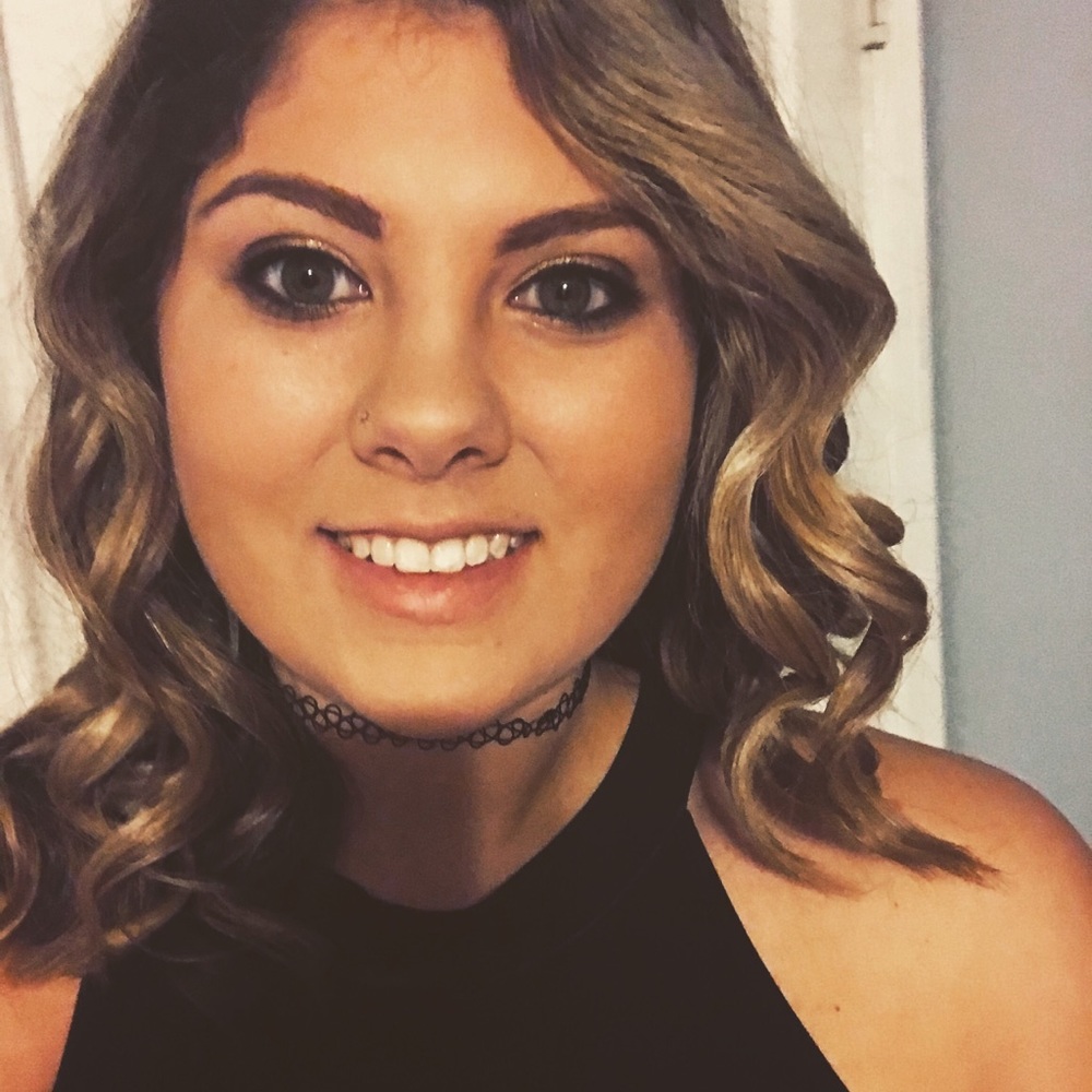 Meet your Posher, Renee
